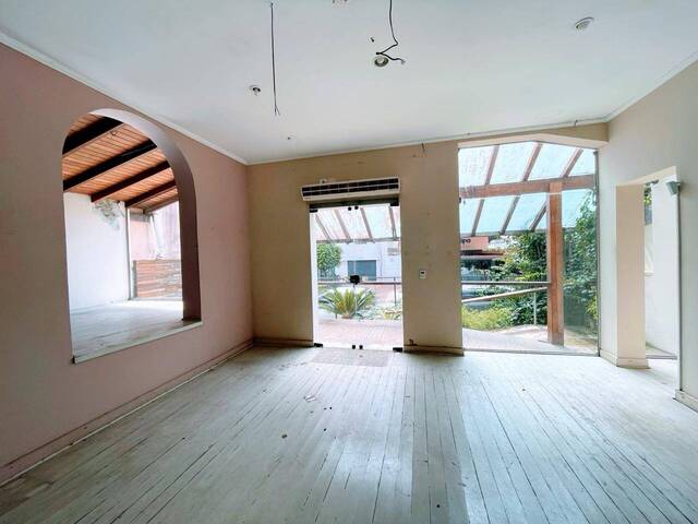 Sala para Venda em Caraguatatuba - 5