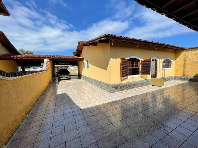 #64 - Casa para Venda em Caraguatatuba - SP
