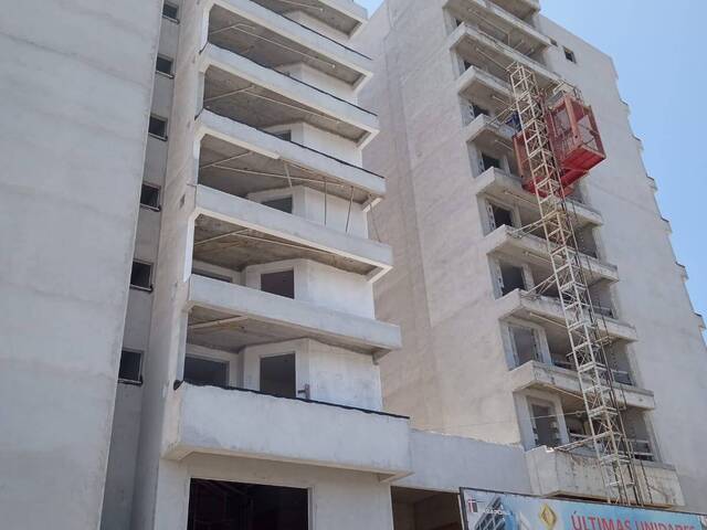 Apartamento para Venda em Caraguatatuba - 5