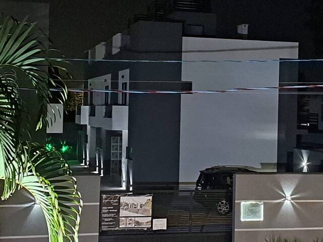 #169 - Casa em condomínio para Venda em Caraguatatuba - SP