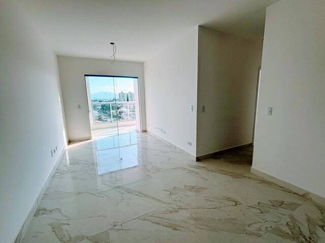 #200 - Apartamento para Venda em Caraguatatuba - SP