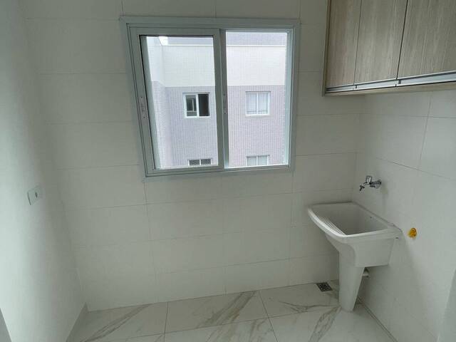 #210 - Apartamento para Venda em Caraguatatuba - SP