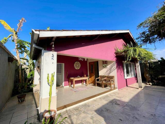 #245 - Casa para Venda em Caraguatatuba - SP