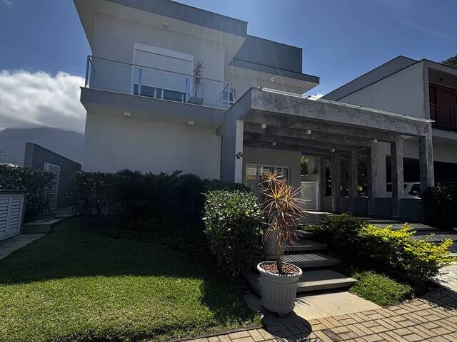#278 - Casa para Venda em Caraguatatuba - SP