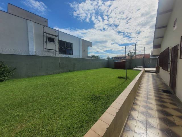 #304 - Casa para Venda em Caraguatatuba - SP