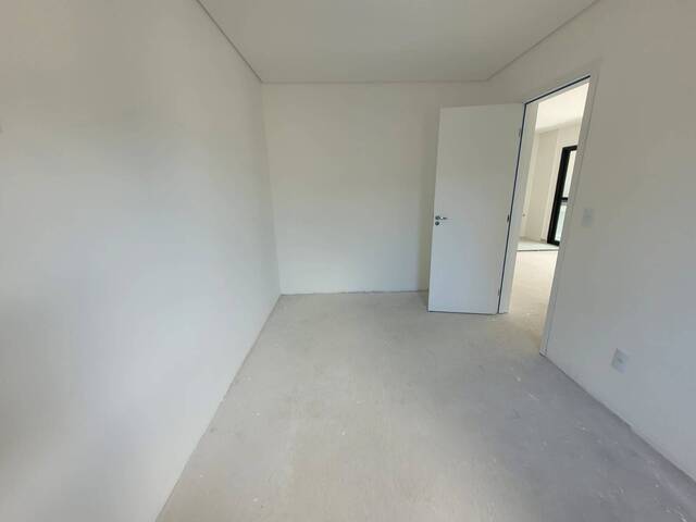 Apartamento para Venda em Caraguatatuba - 5