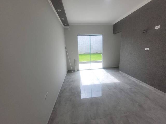 Casa para Venda em Caraguatatuba - 4