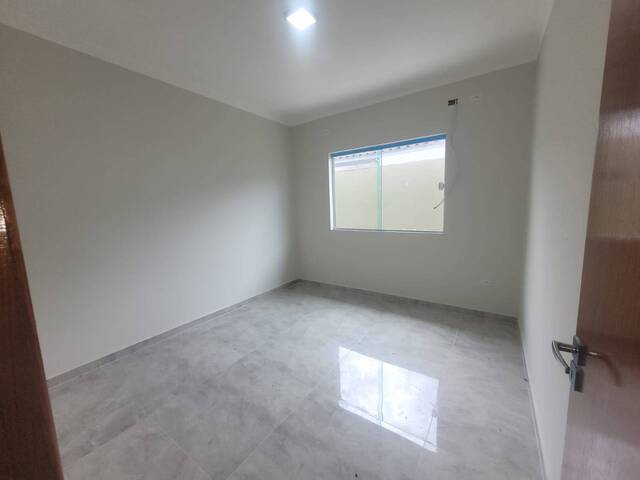 Casa para Venda em Caraguatatuba - 5