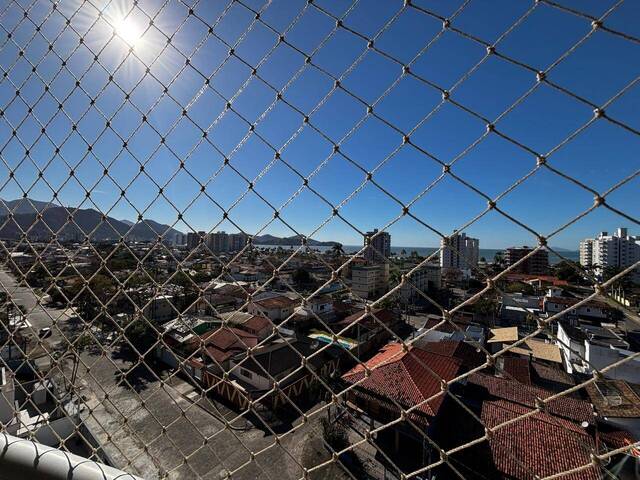 Apartamento para Venda em Caraguatatuba - 3