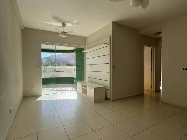 Apartamento para Venda em Caraguatatuba - 3