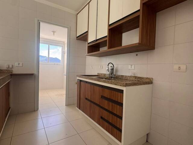 Apartamento para Venda em Caraguatatuba - 5
