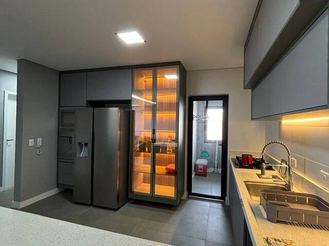 Apartamento para Venda em Caraguatatuba - 5